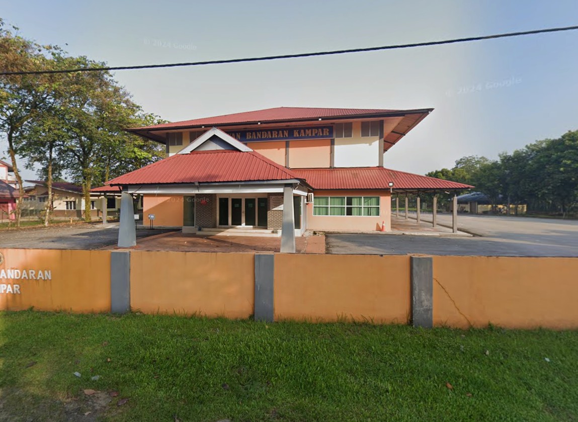 DEWAN BANDARAN KAMPAR