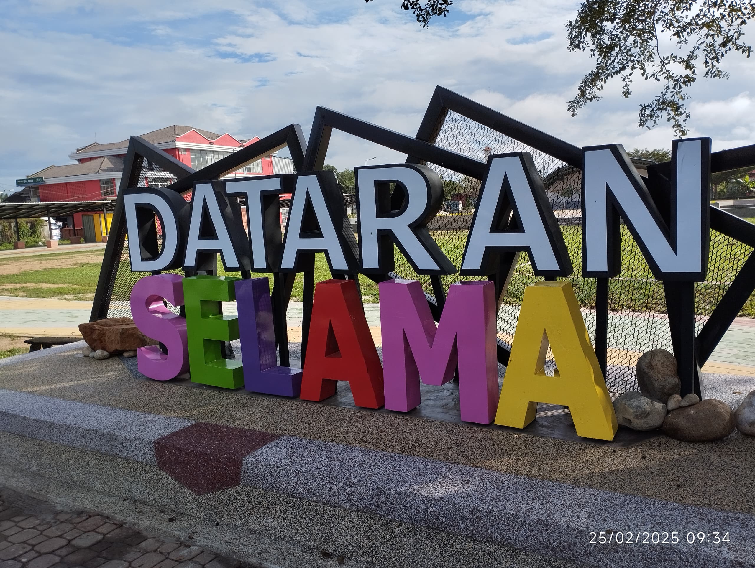 DATARAN SELAMA