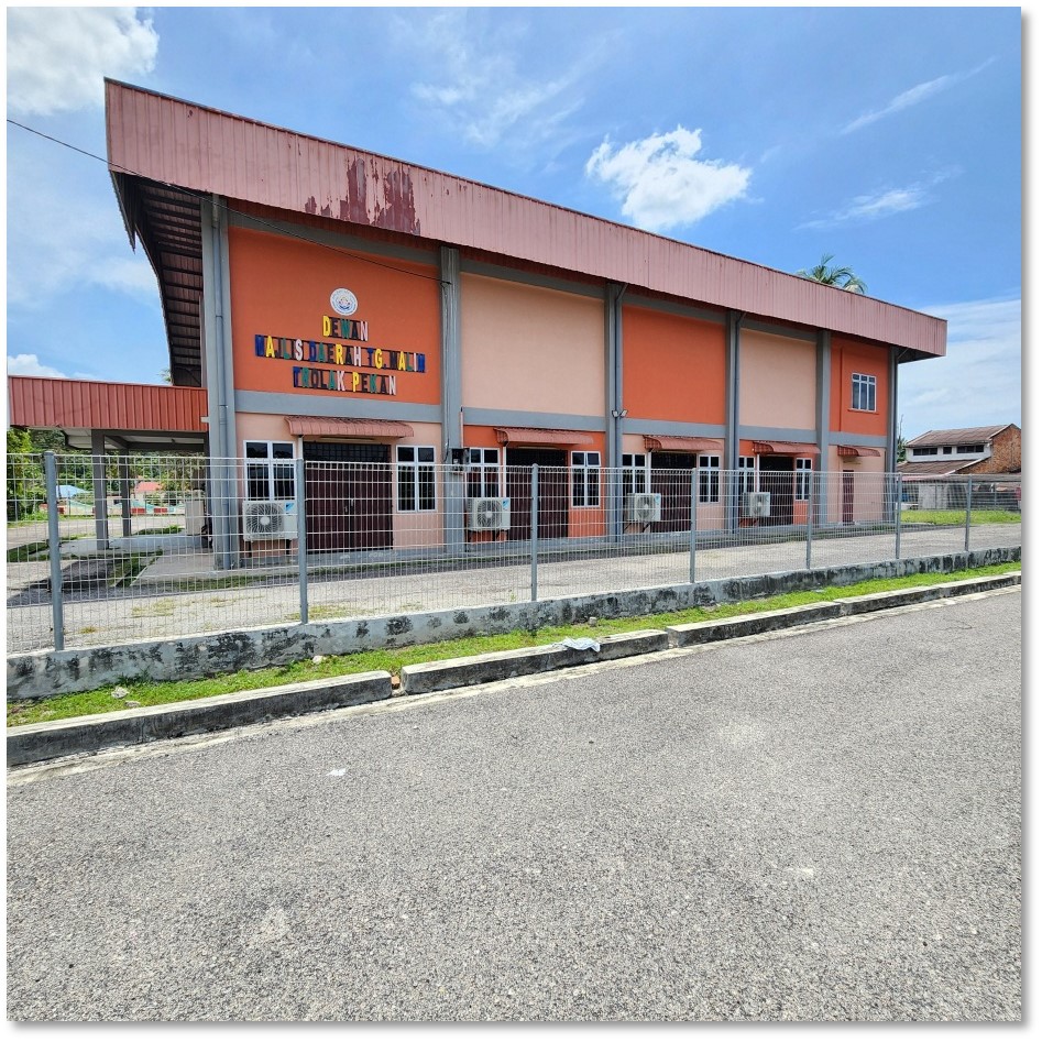 DEWAN MDTM TROLAK PEKAN