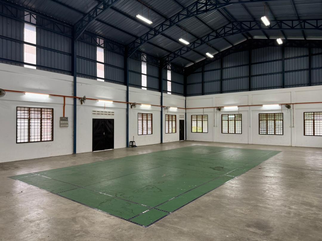 GELANGGANG DEWAN BAGAN BAHARU